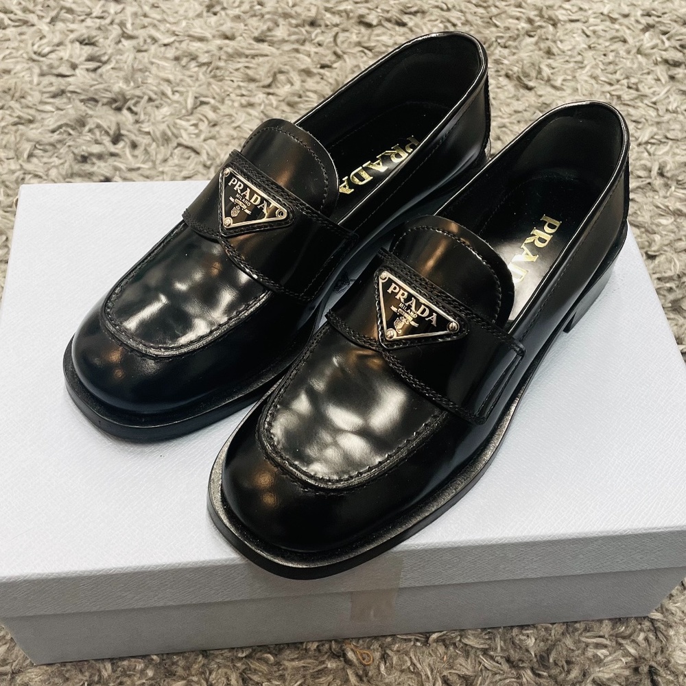 Prada Classic Brushed Leather Loafers EU35.5